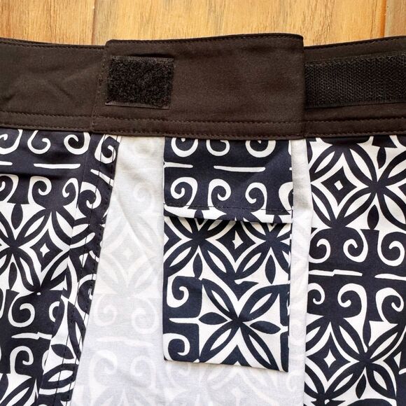 RipSkirt Hawaii Wrap Skirt Black & White Sz Large Beach Vacation Travel Cover Up - Picture 7 of 16